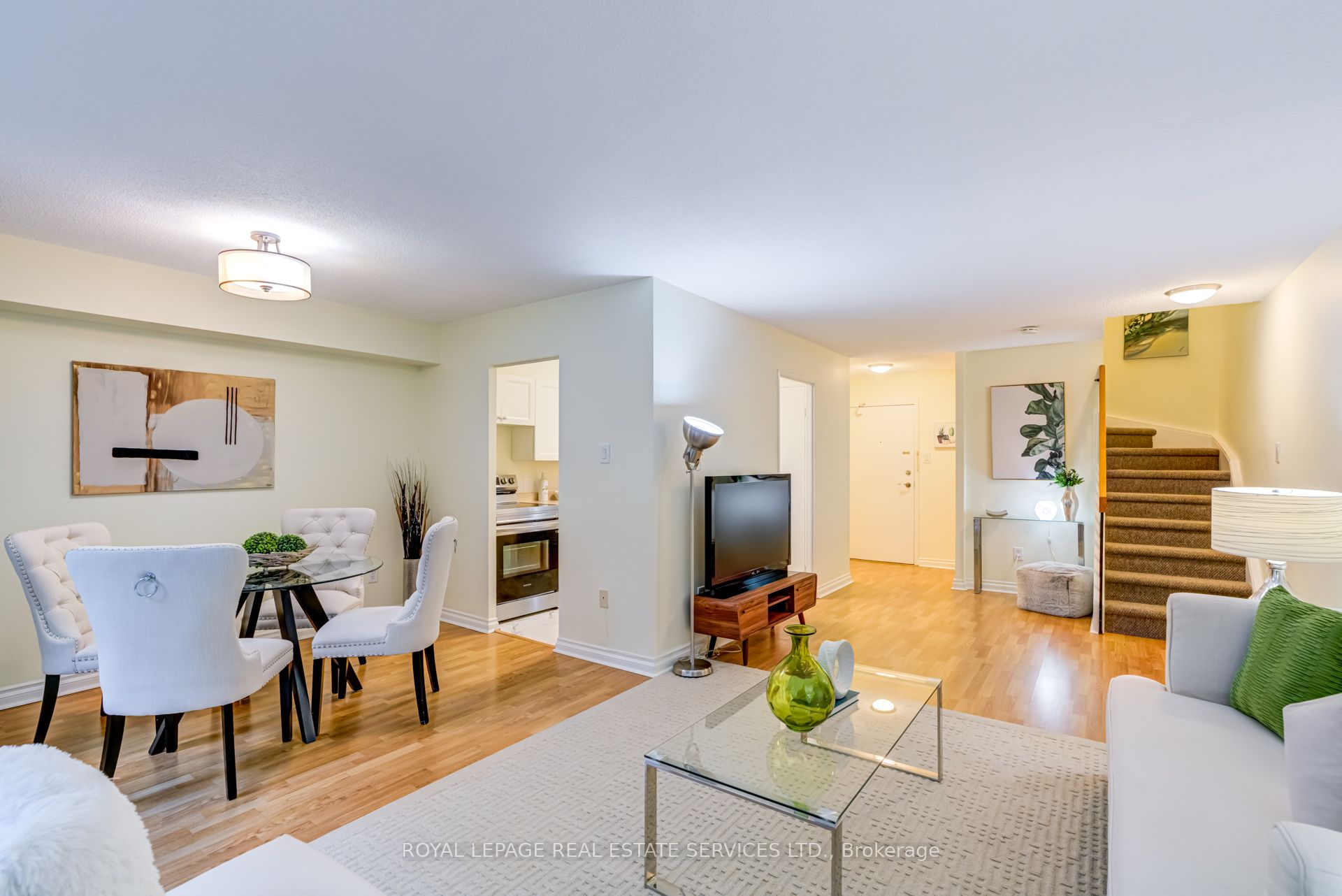 100 Quebec Avenue 115