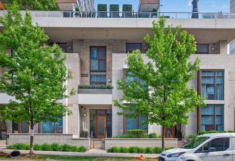 133 Pears Avenue Toronto ON M5R 1T3