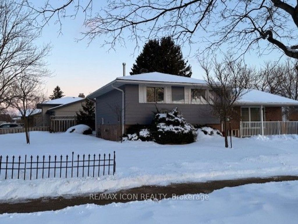 Photo of 55 Gracefield Crescent, Kitchener, ON N2E 1R8 (MLS # X12828484)