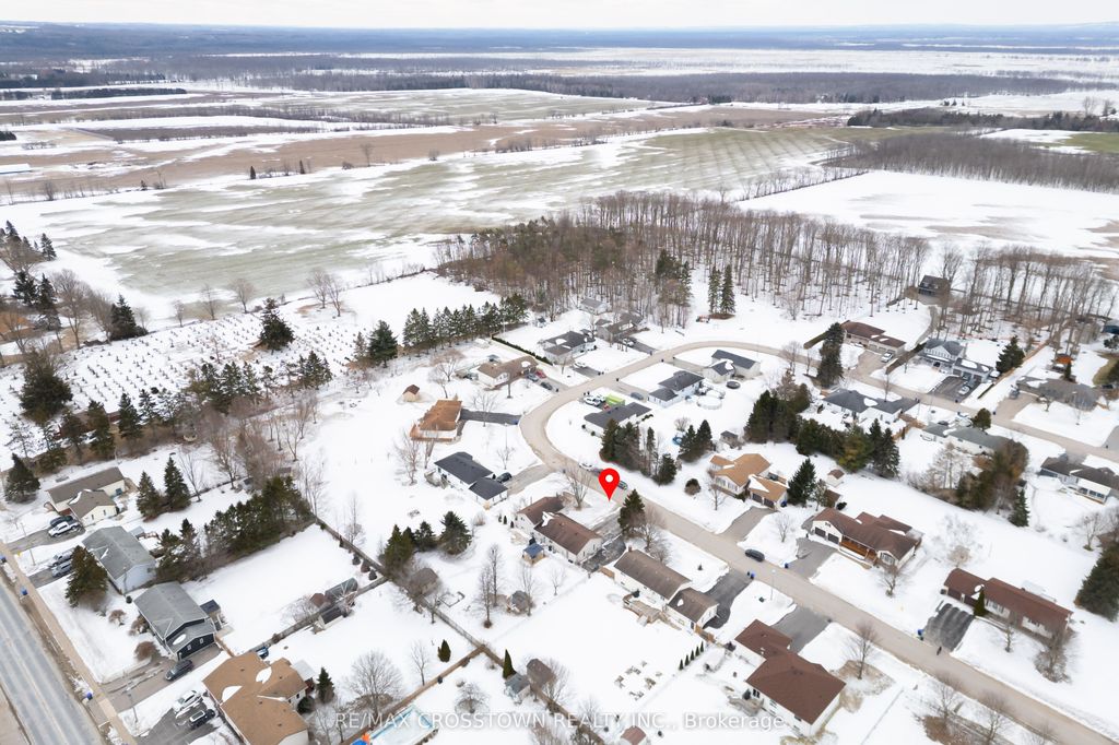 Photo of 54 Foyston Park Circle, Springwater, ON L0L 1Y0 (MLS # S12903160)