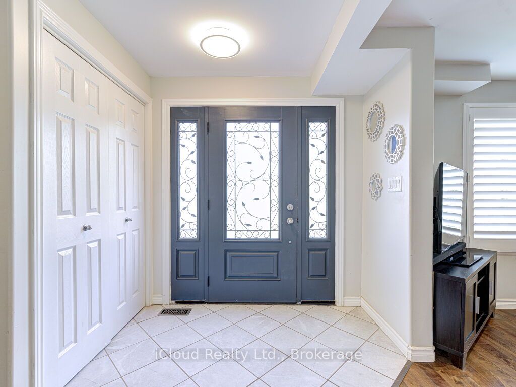 3 Nicol Street