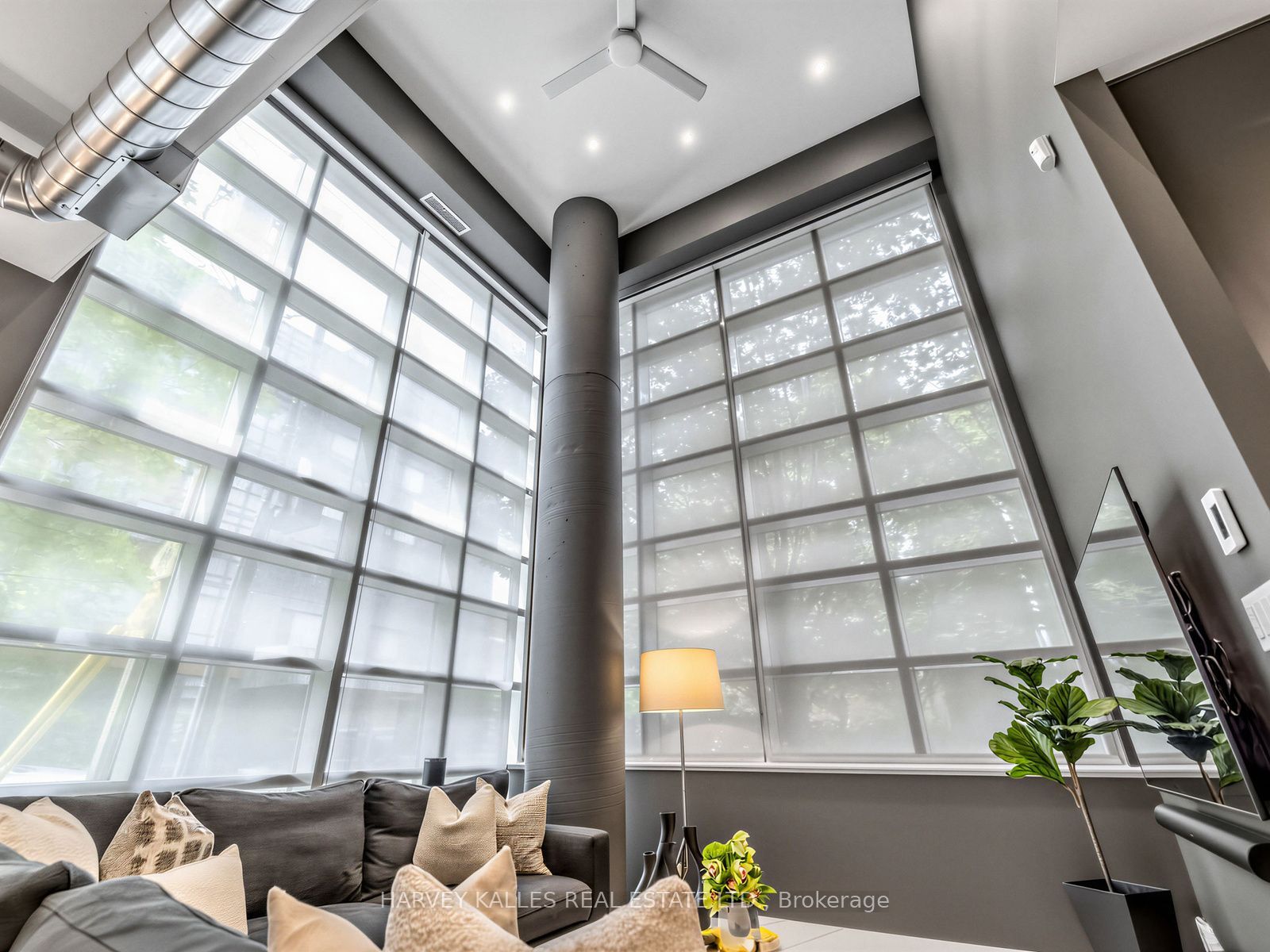 380 Macpherson Avenue 106