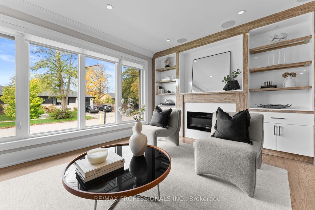 Photo of 1 Tewsley Place, Toronto, ON M9P 1N6 (MLS # W12501758)