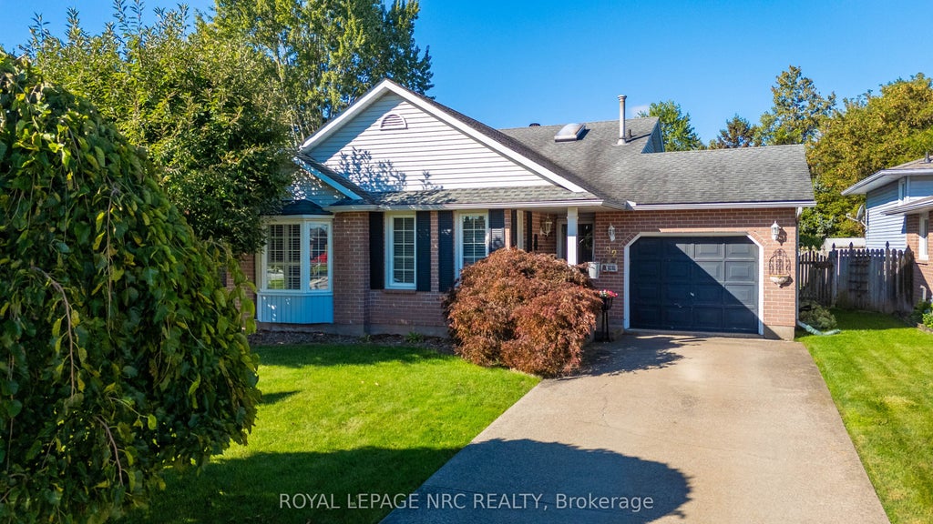 Photo of 92 Larchwood Circle, Welland, ON L3C 6T3 (MLS # X14120768)