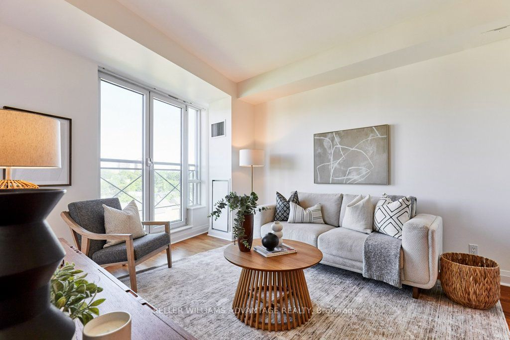 20 Scrivener Square 806
