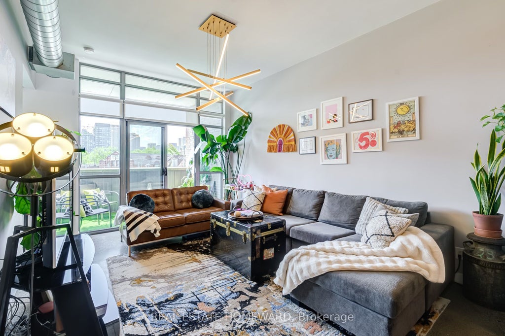 Photo of 549 King Street E #310, Toronto, ON M5A 1M5 (MLS # C13694022)