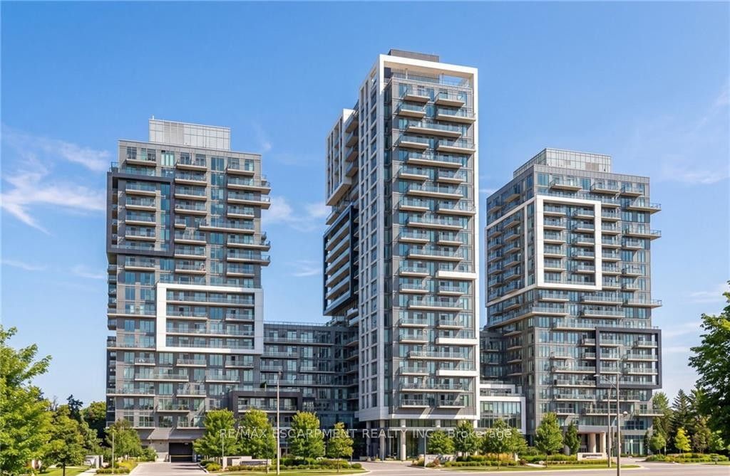 Photo 1 of 50 — 2093 Fairview Street 611, Burlington, ON L7R 0E6