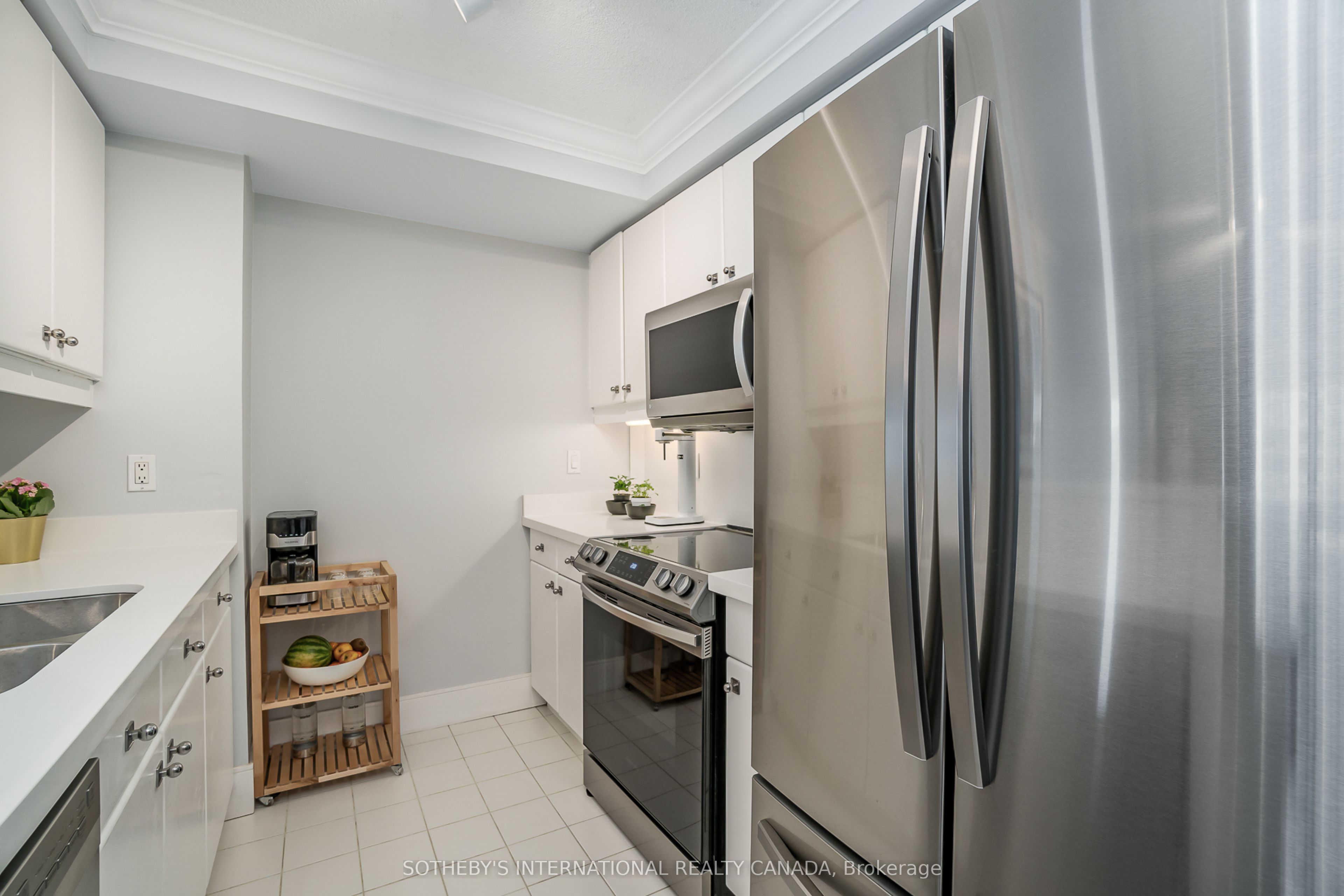 10 Yonge Street 3106