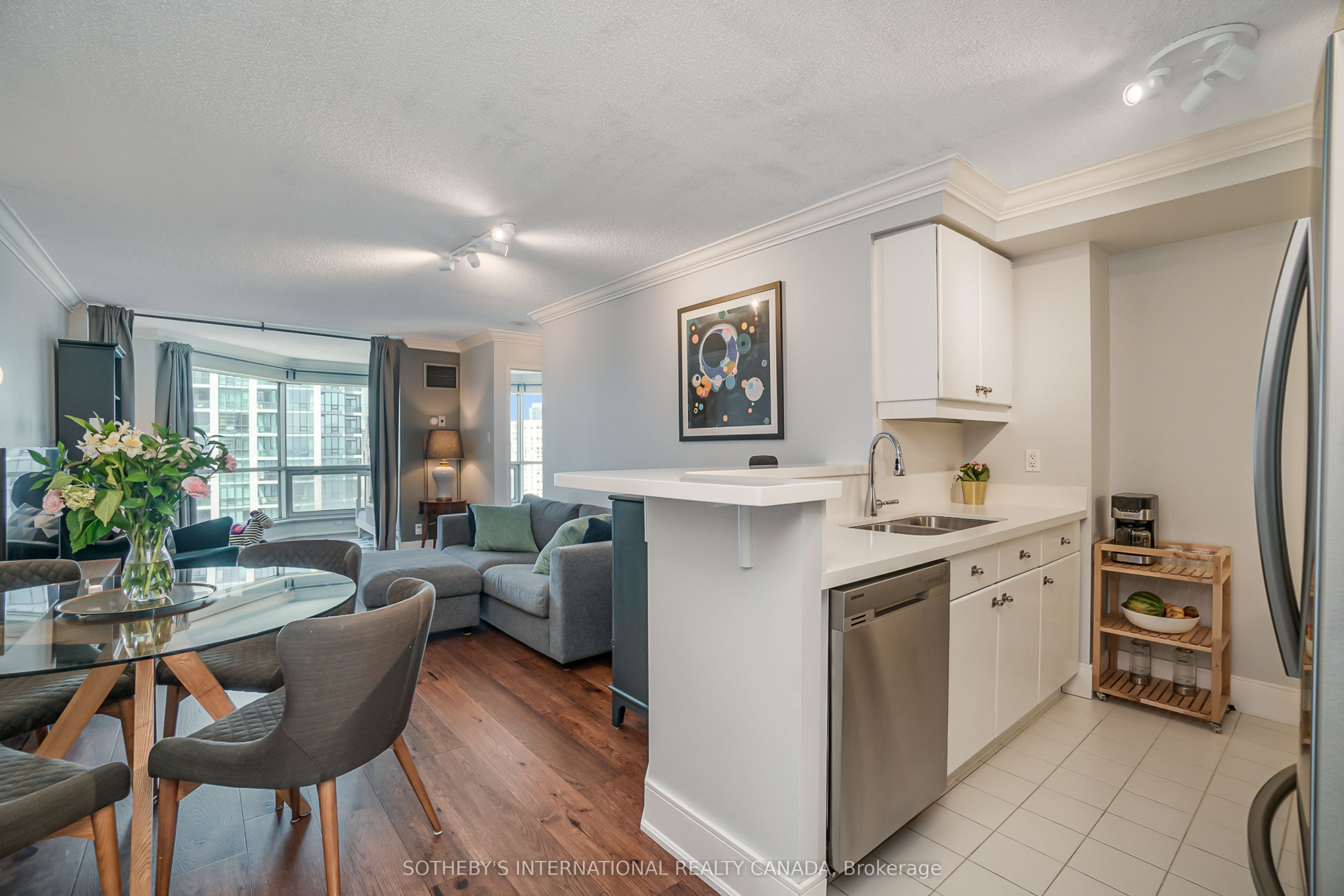 10 Yonge Street 3106