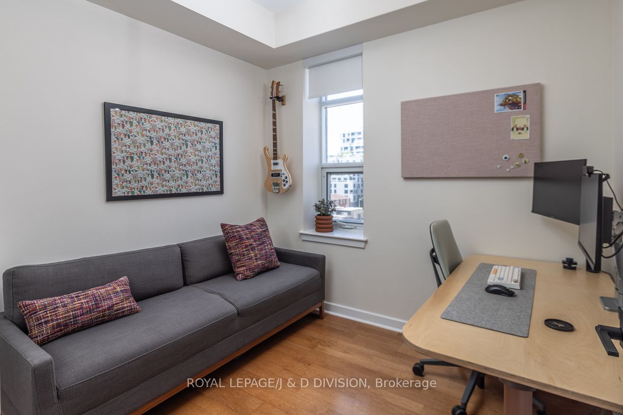 438 Richmond Street W 610