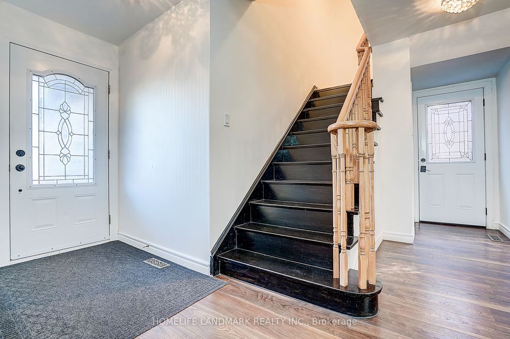 Photo of 104 Tanjoe Crescent, Toronto, ON M2M 1P7 (MLS # C12968798)