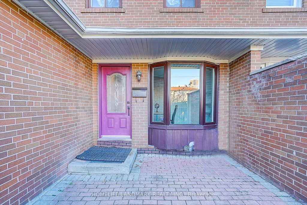 Photo of 104 Tanjoe Crescent, Toronto, ON M2M 1P7 (MLS # C12968798)