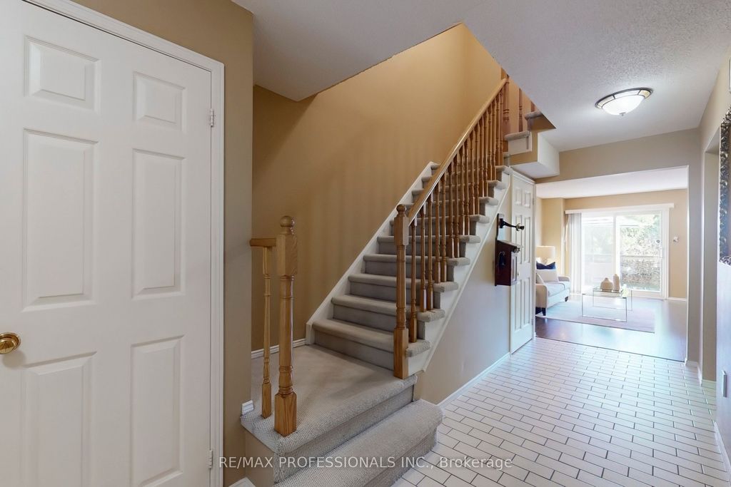 Photo of 46 Tamarack Circle, Toronto, ON M9P 3T9 (MLS # W12460505)