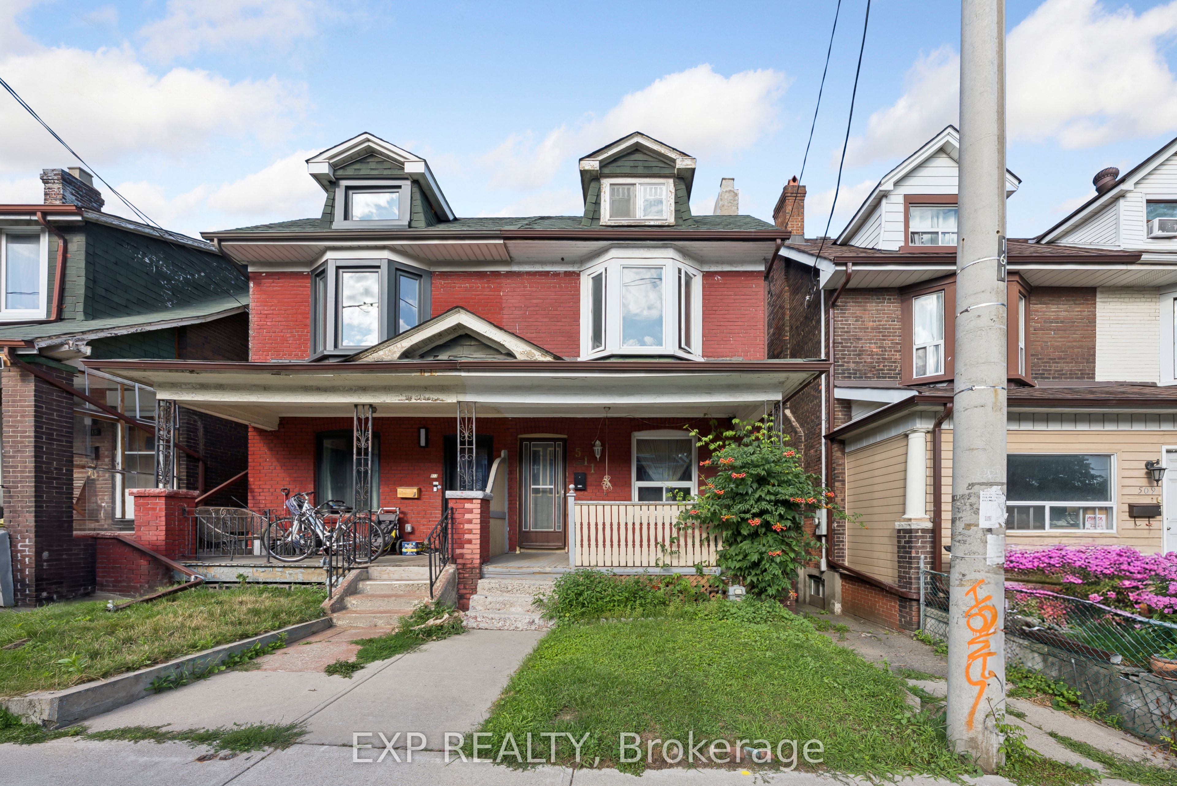 511 Carlaw Avenue