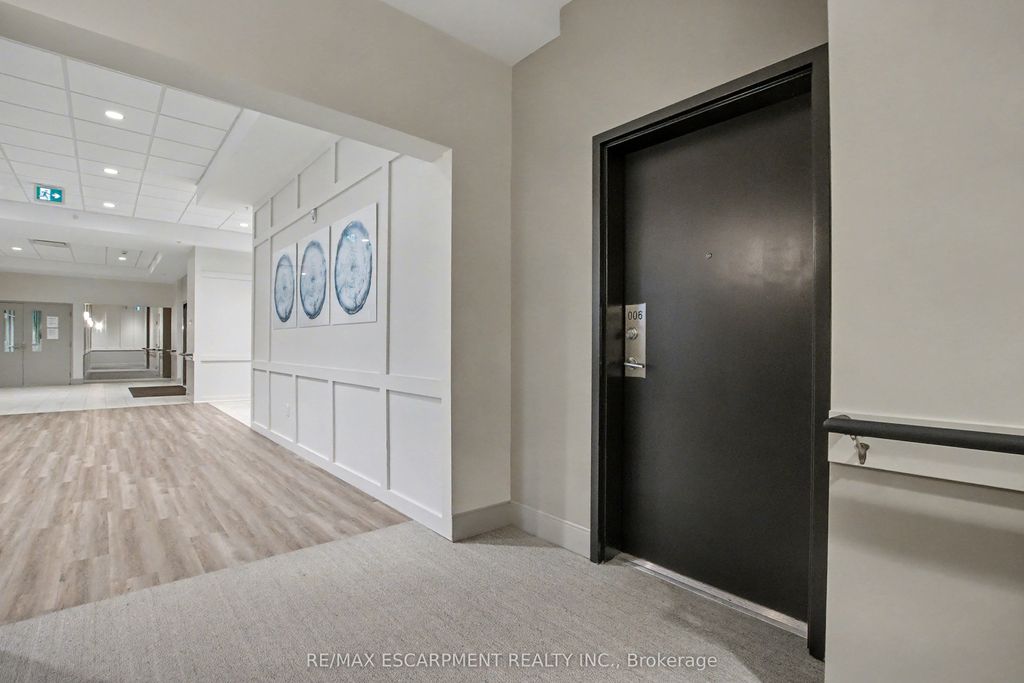 Photo of 39 Sister Varga Terrace #006, Hamilton, ON L9B 0J7 (MLS # X12602850)