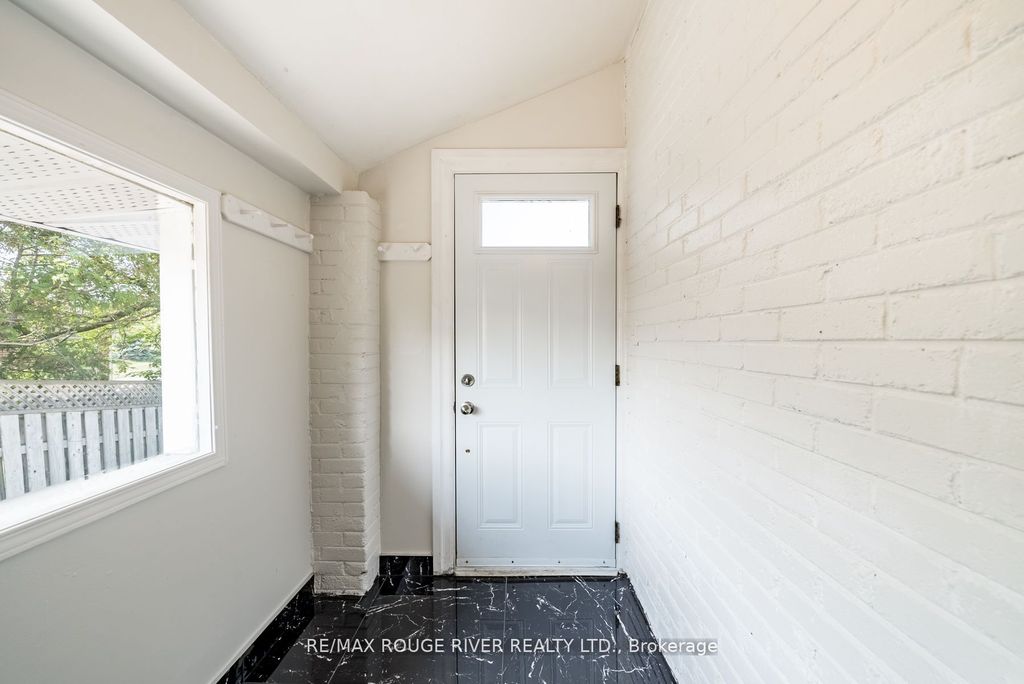 Photo of 513 Ritson Road N, Oshawa, ON L1G 5R4 (MLS # E13041834)