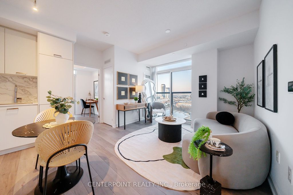 Photo of 38 Honeycrisp Crescent #1910, Vaughan, ON L4K 0M8 (MLS # N13079498)
