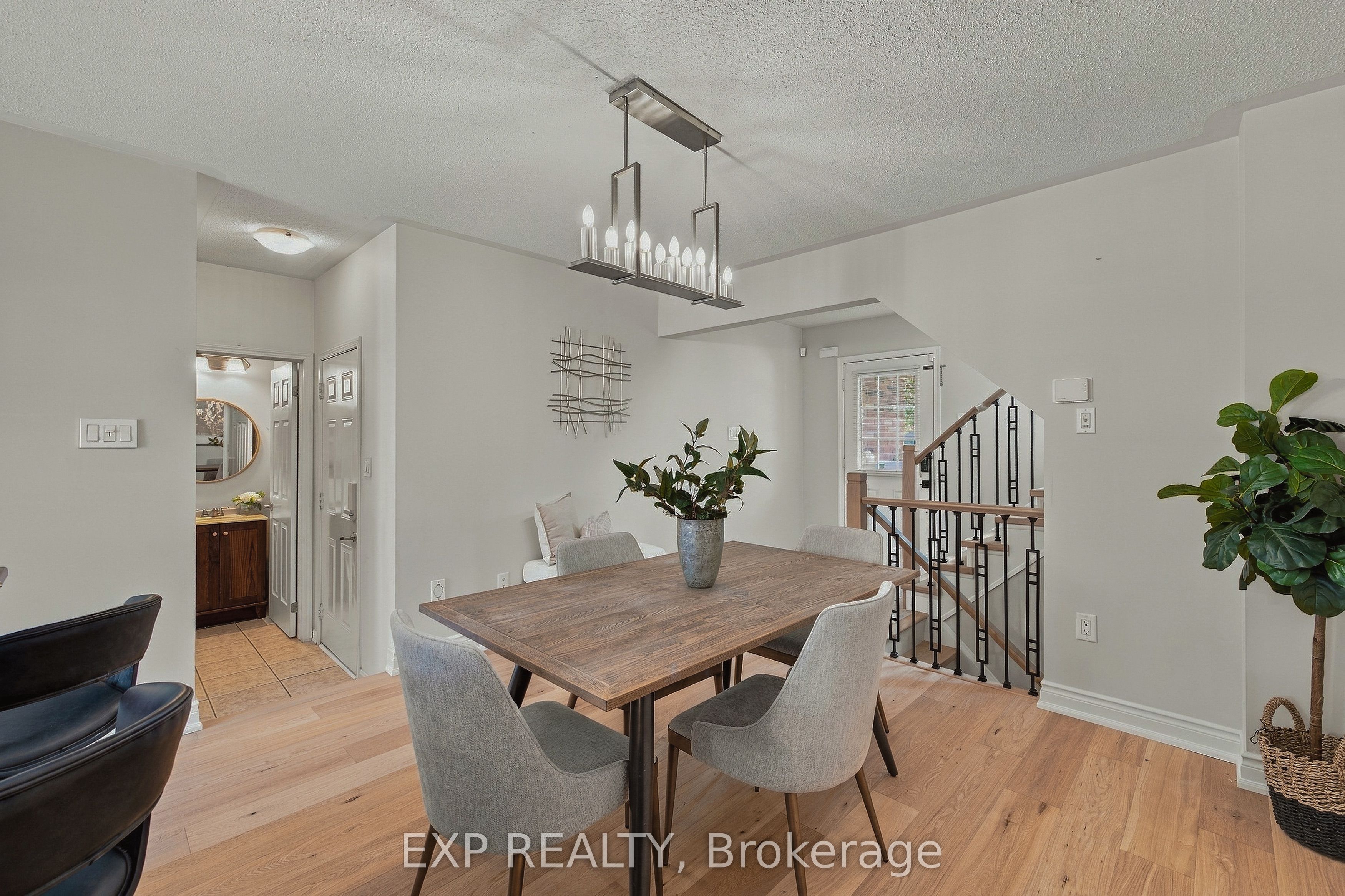 629 Gervais Terrace