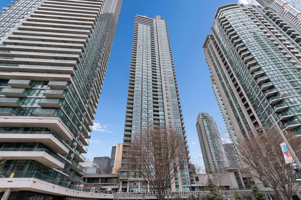 Photo of 16 Harbour Street #4501, Toronto, ON M5J 2Z7 (MLS # C13804112)