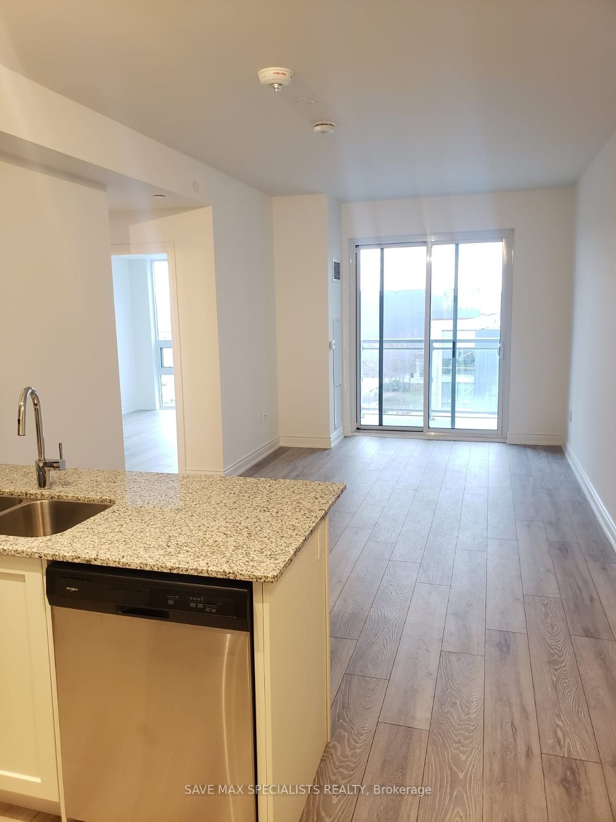 1050 Main Street 401