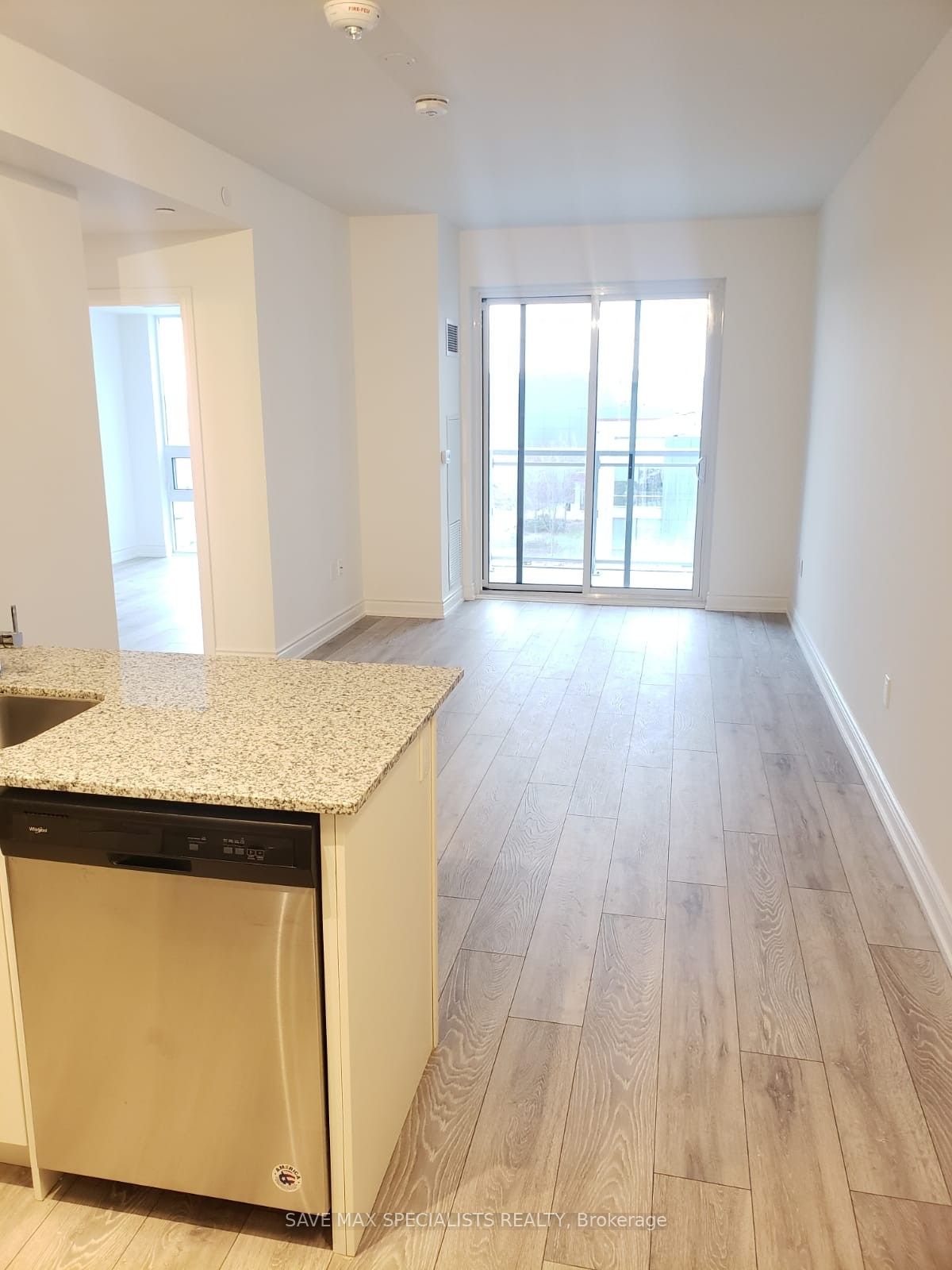 1050 Main Street 401