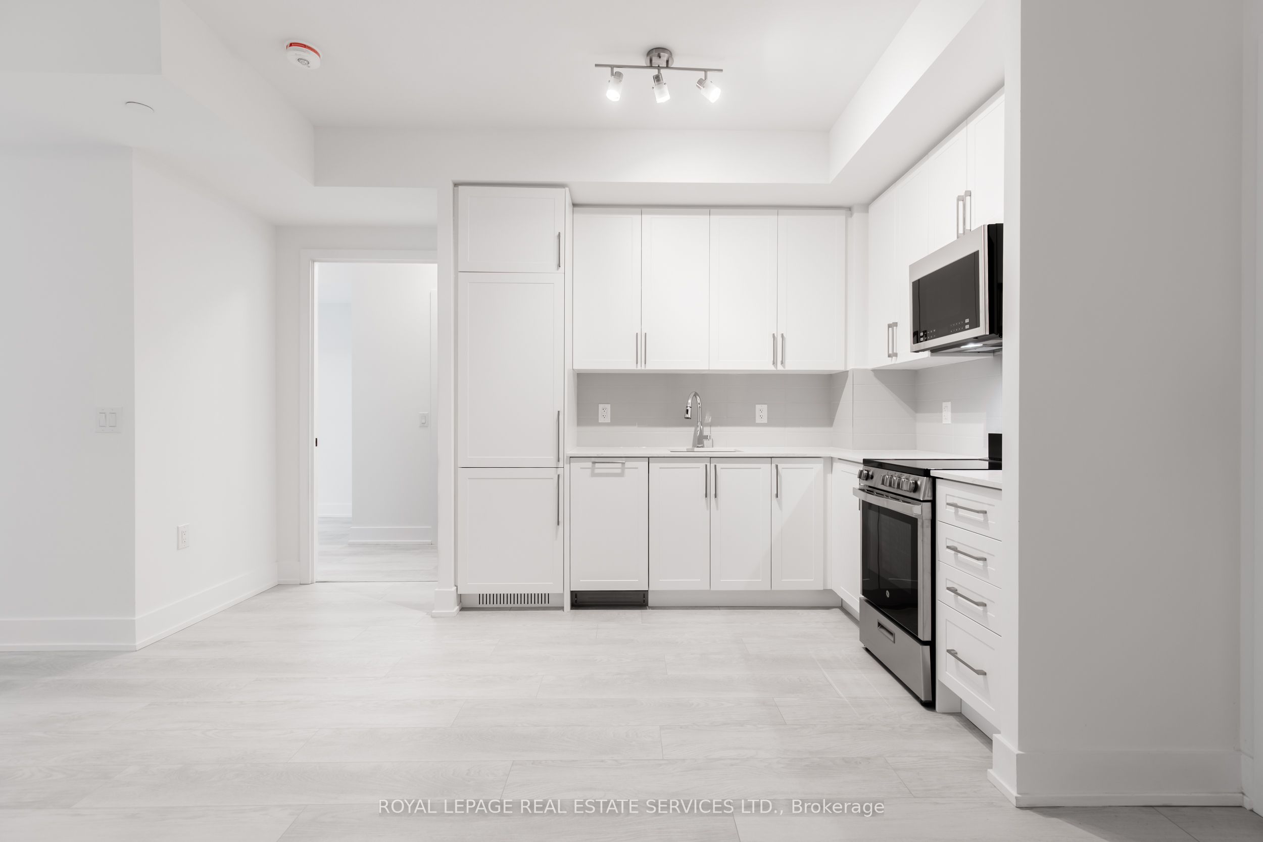 2450 Old Bronte Road 325