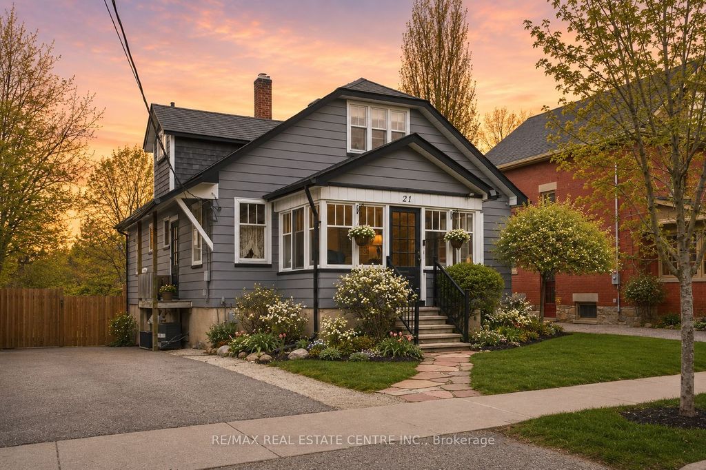 Photo of 21 York Street, Orangeville, ON L9W 1L7 (MLS # W13217236)