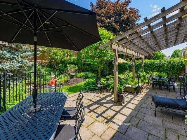 47 Hedgewood Drive