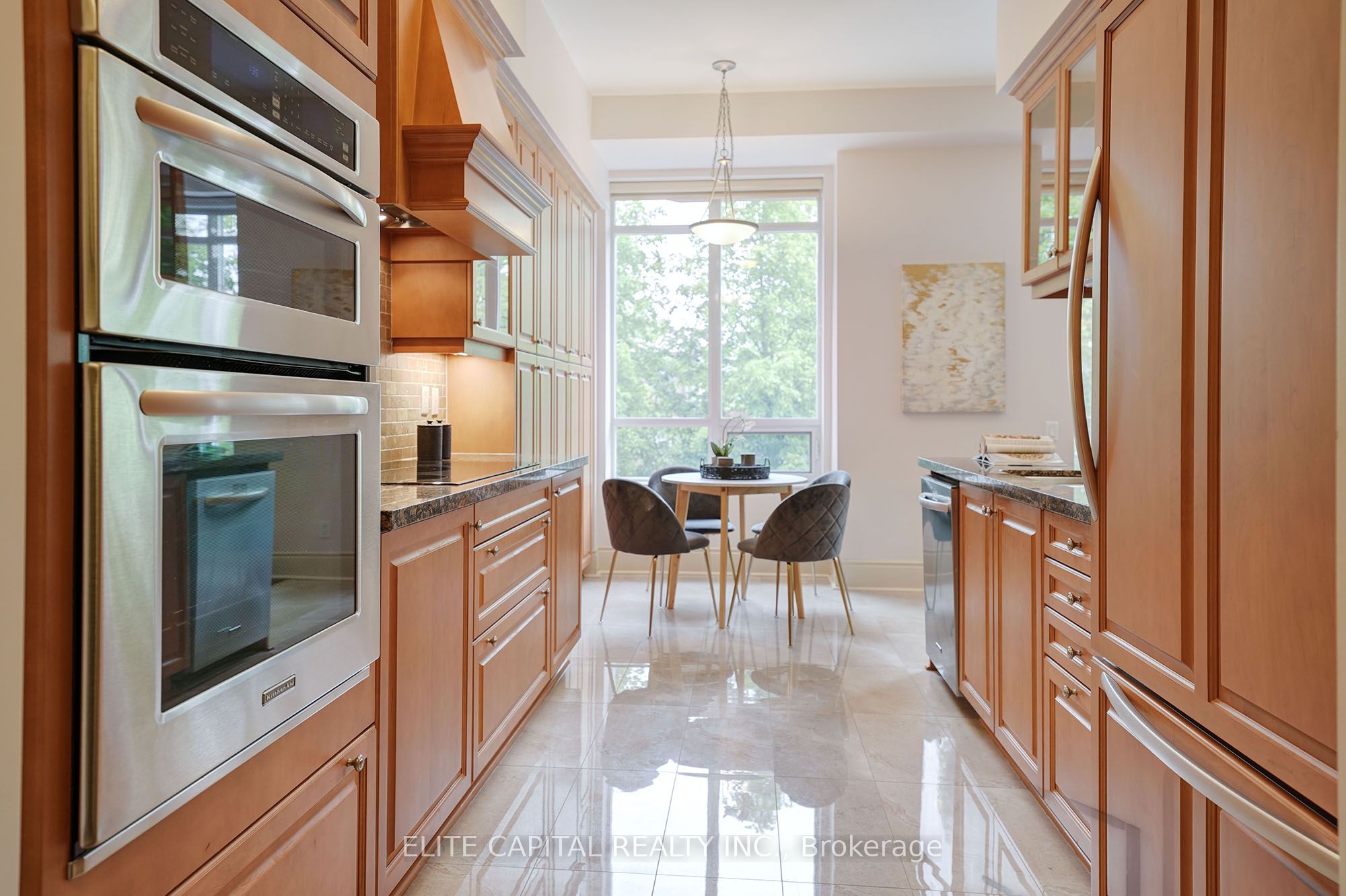 10101 Yonge Street 115