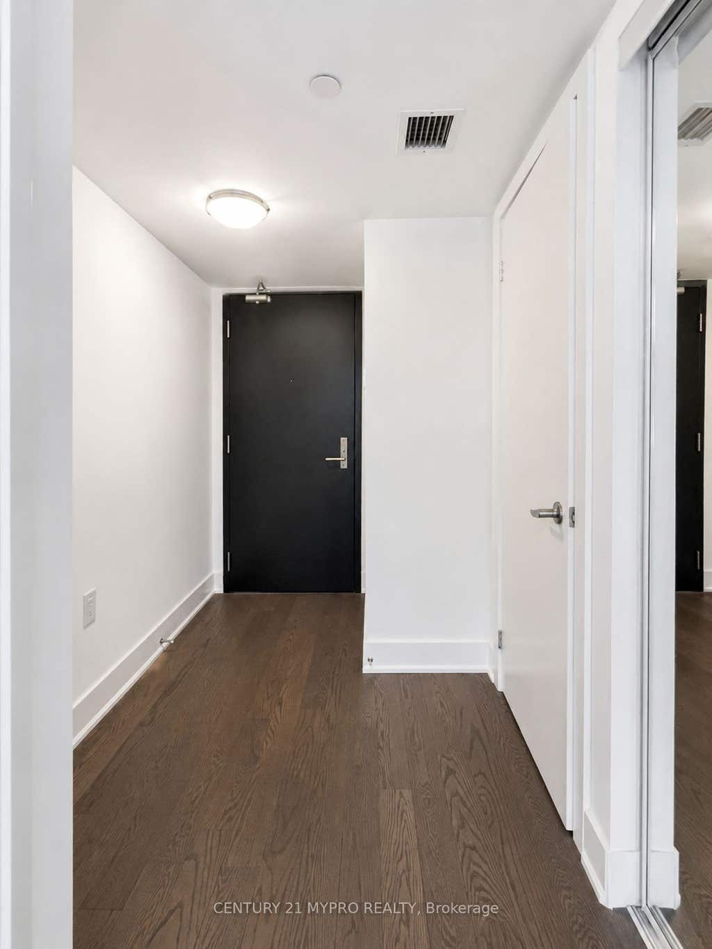 Photo of 955 Bay Street #2707, Toronto, ON M5S 0C6 (MLS # C13698598)