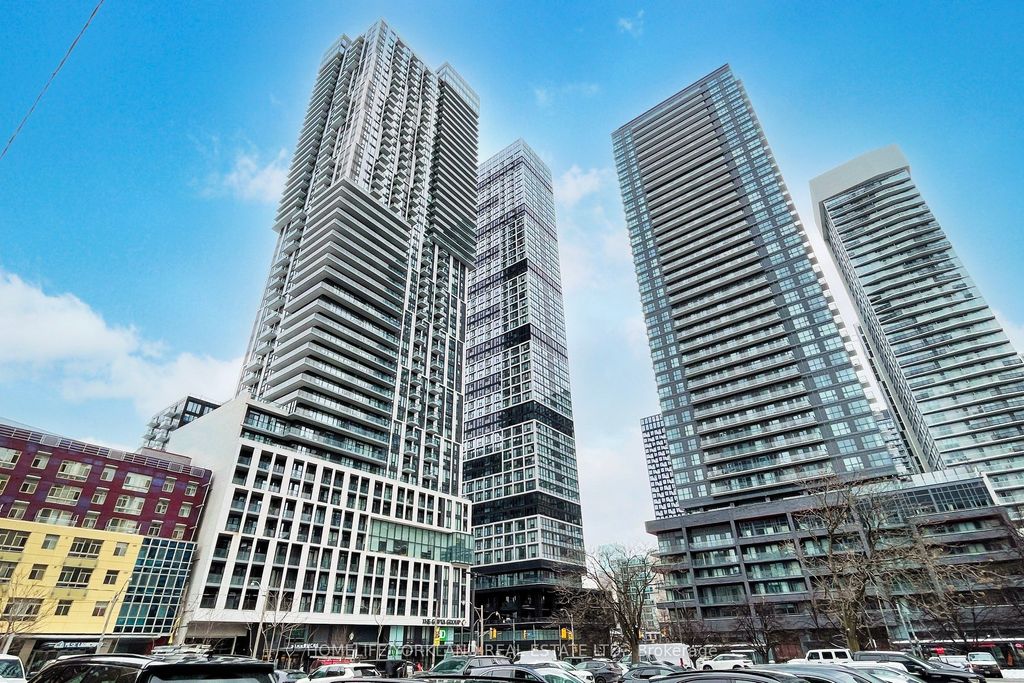 Photo of 251 Jarvis Street #2507, Toronto, ON M5B 0C3 (MLS # C12695252)