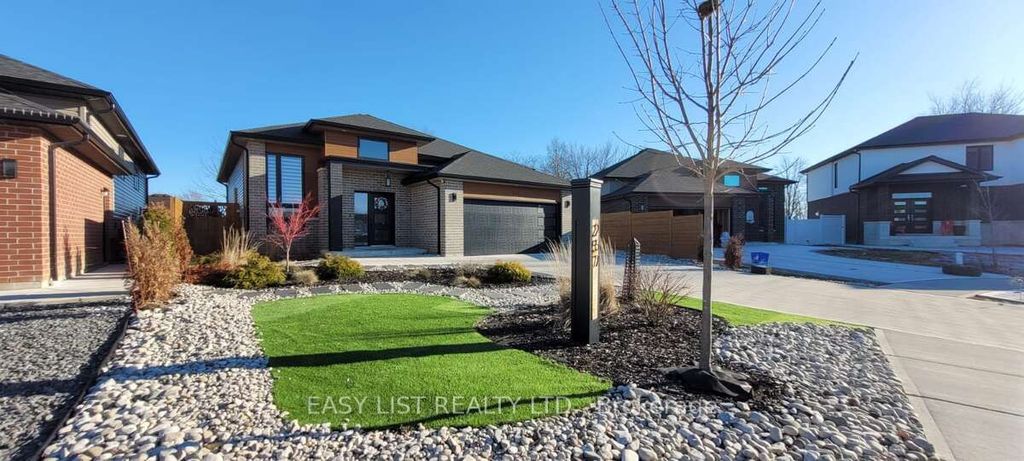 Photo of 257 Robinson Avenue, Essex, ON N8M 0A8 (MLS # X12883014)