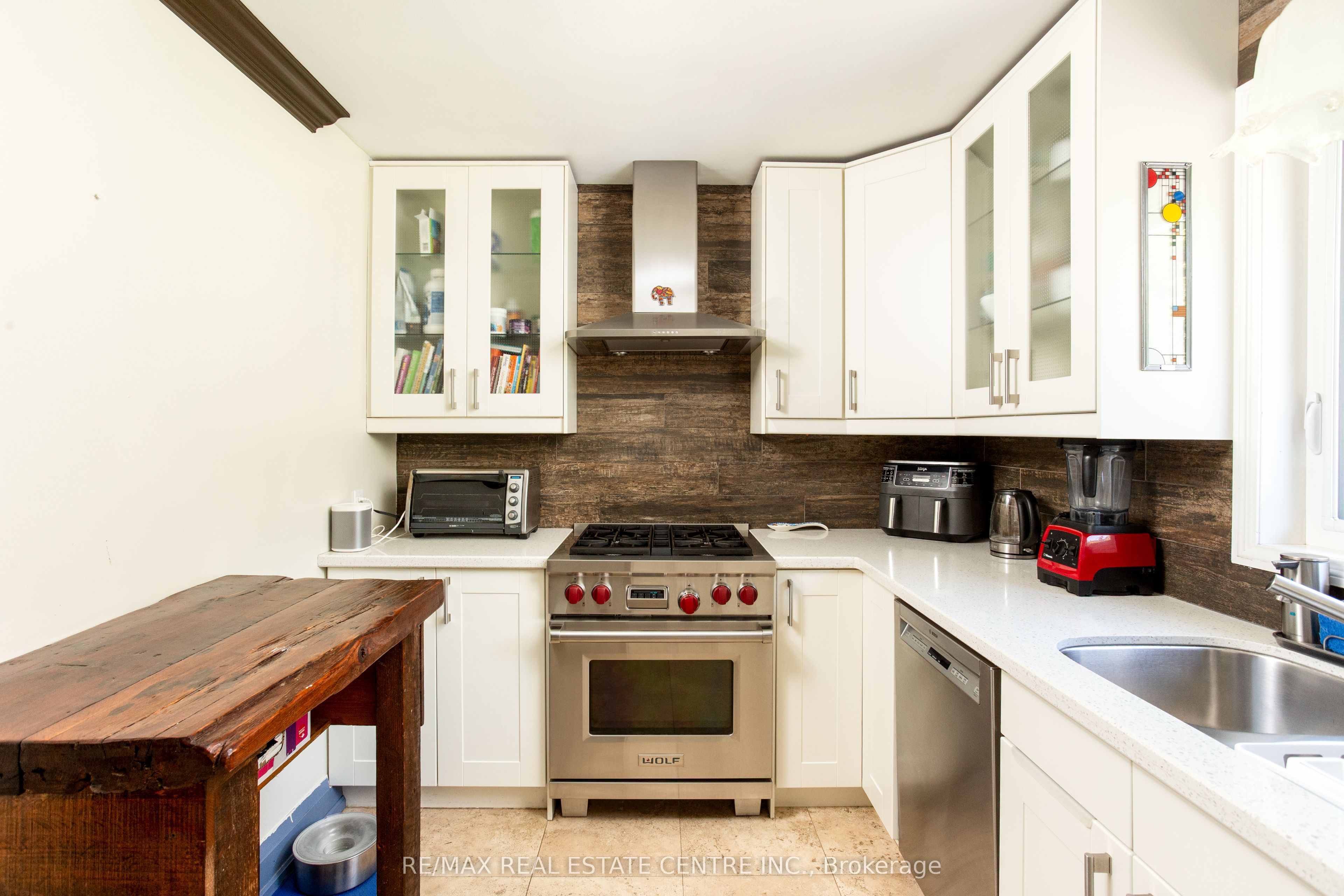 2450 Edenhurst Drive