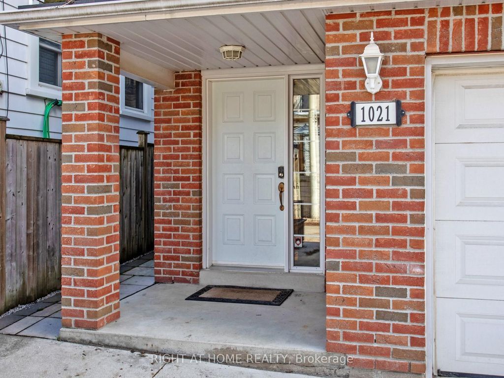 Photo of 1021 Craven Road, Toronto, ON M4J 4V7 (MLS # E13025460)