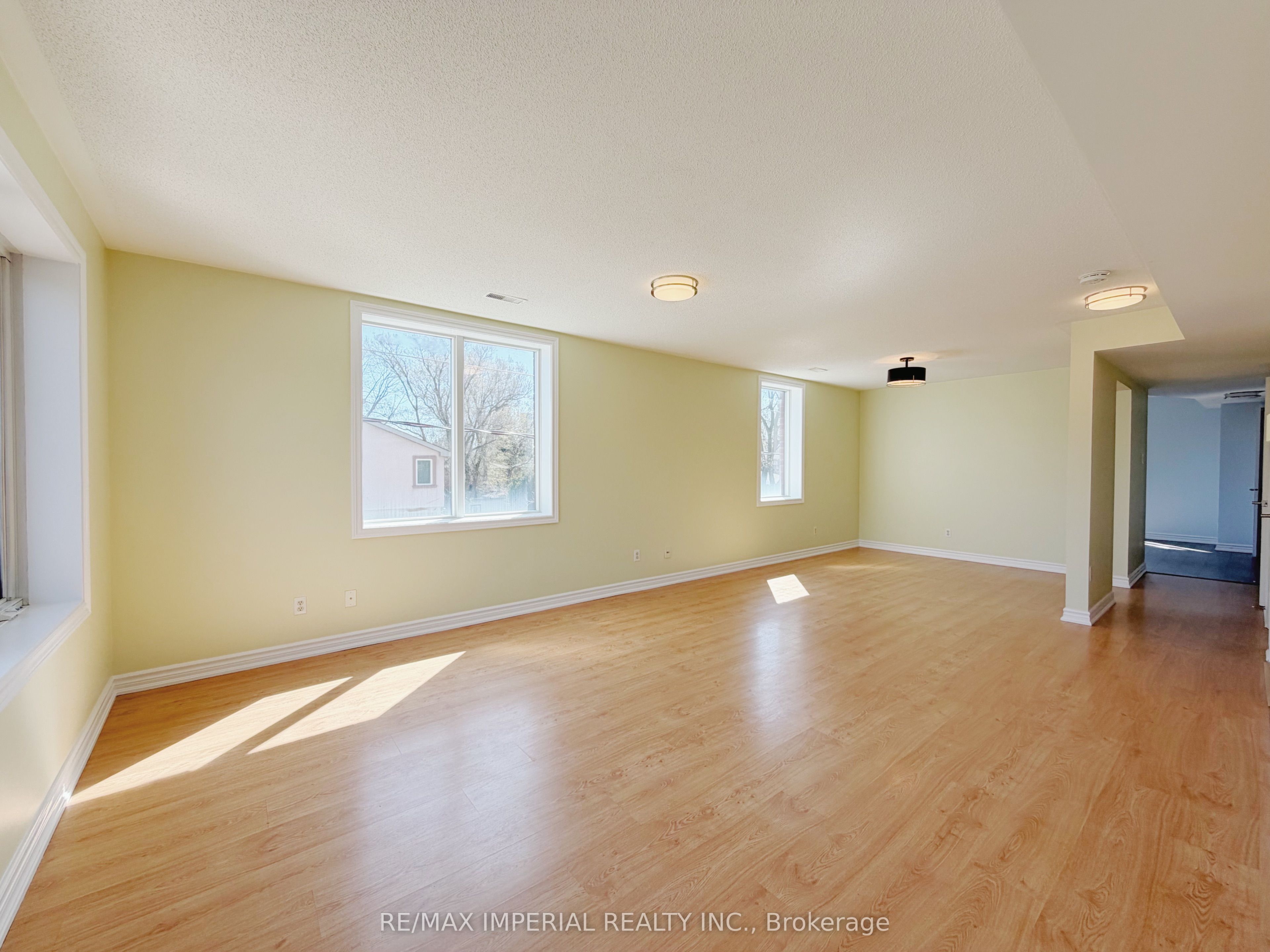 621A The Queensway N/A
