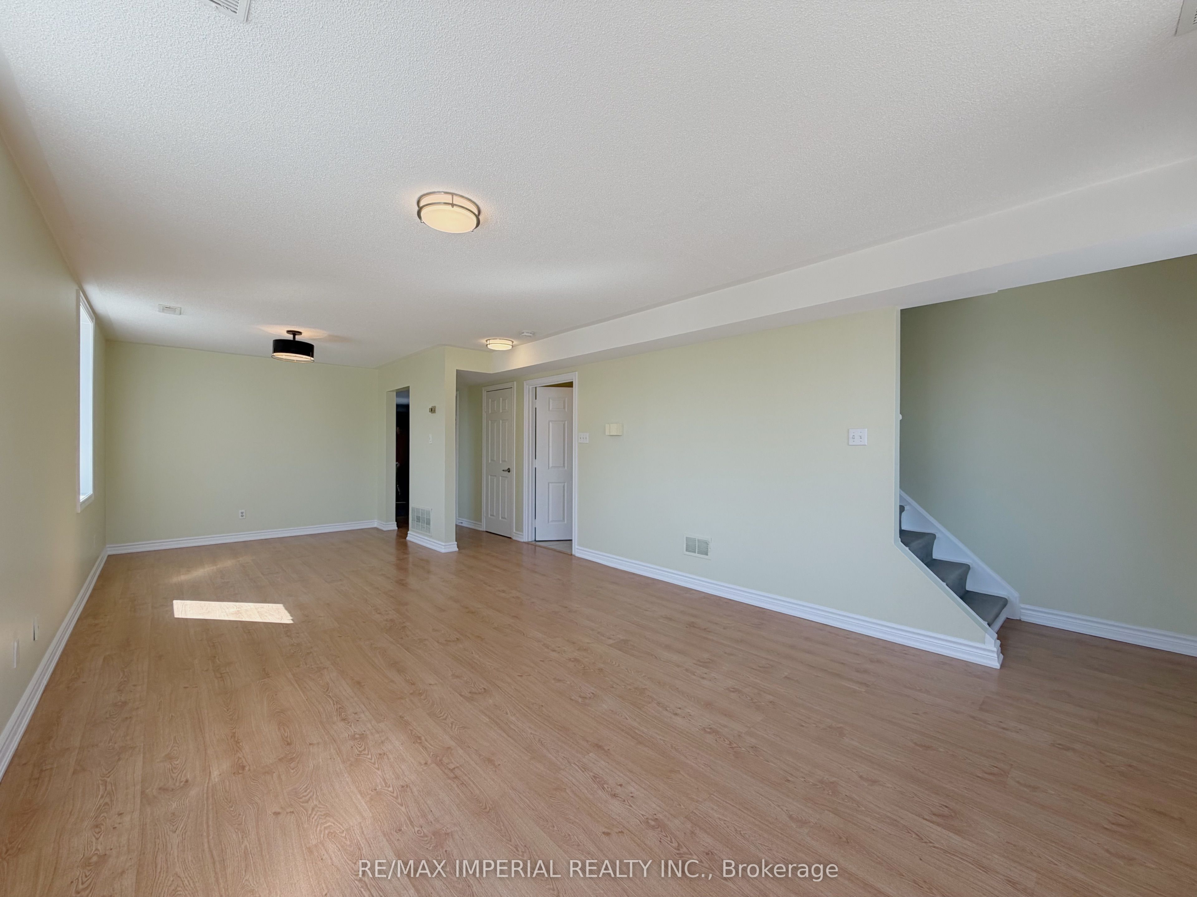 621A The Queensway N/A