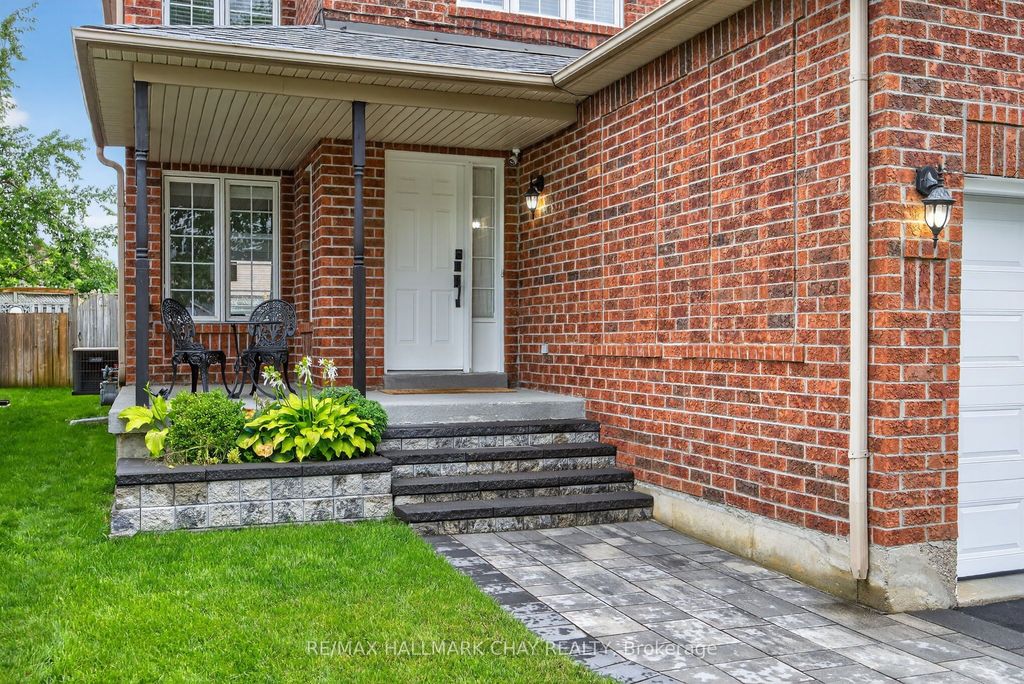 Photo of 171 Brucker Road, Barrie, ON L4N 8R8 (MLS # S12594842)