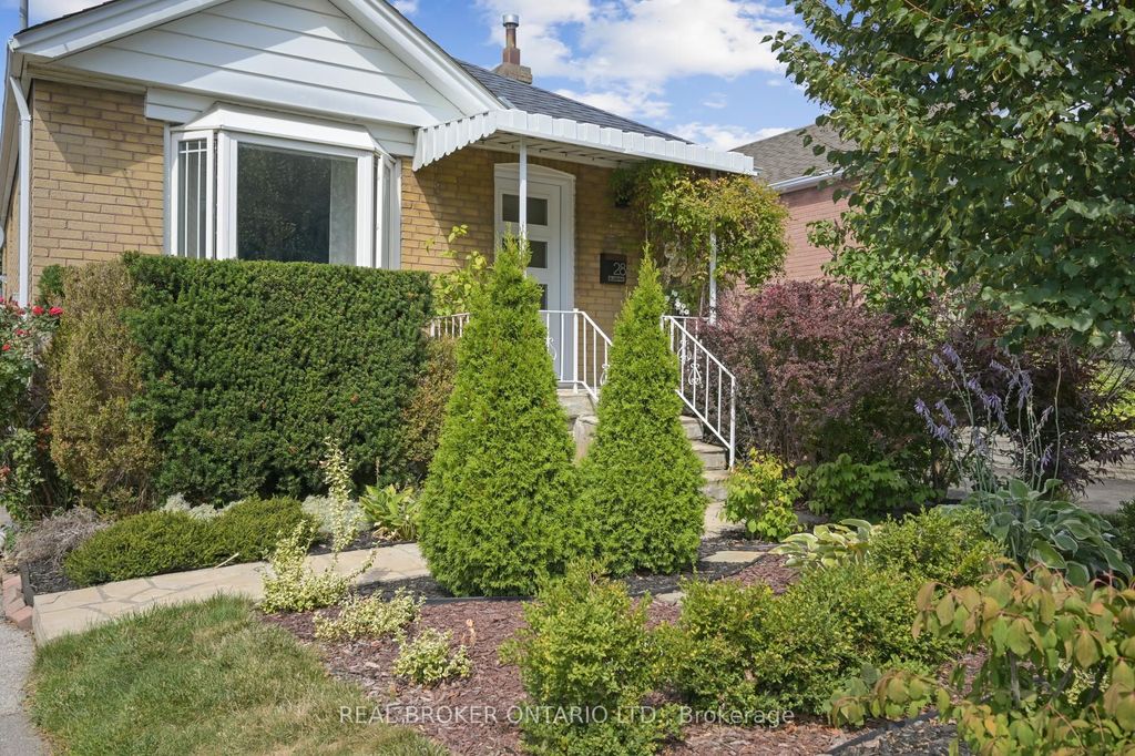 Photo of 28 Galbraith Avenue, Toronto, ON M4B 2B5 (MLS # E12449602)