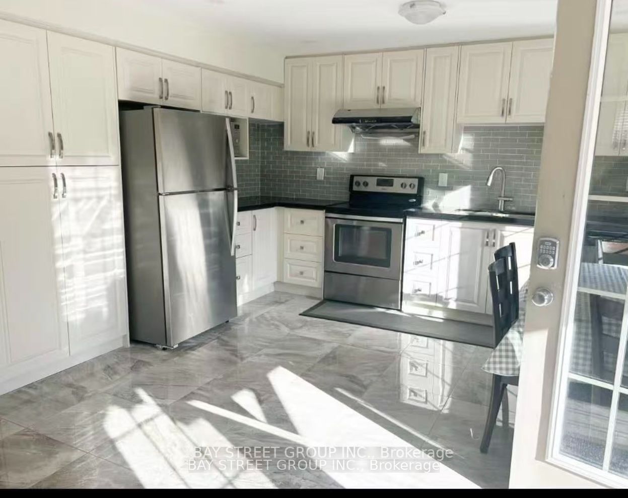 37 Heintzman Crescent