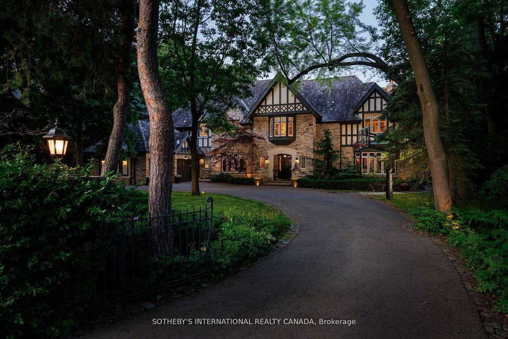 Photo of 67 Kingsway Crescent, Toronto, ON M8X 2R5 (MLS # W12390855)