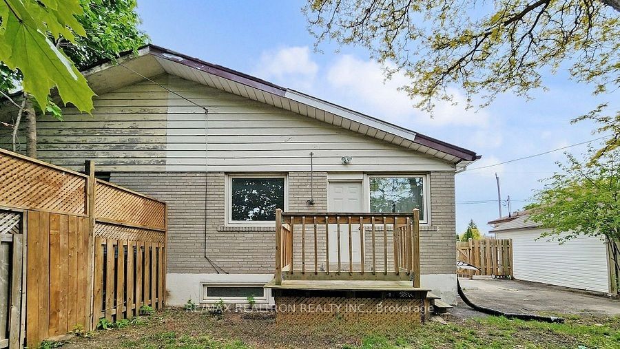 319 Taylor Mills Drive N