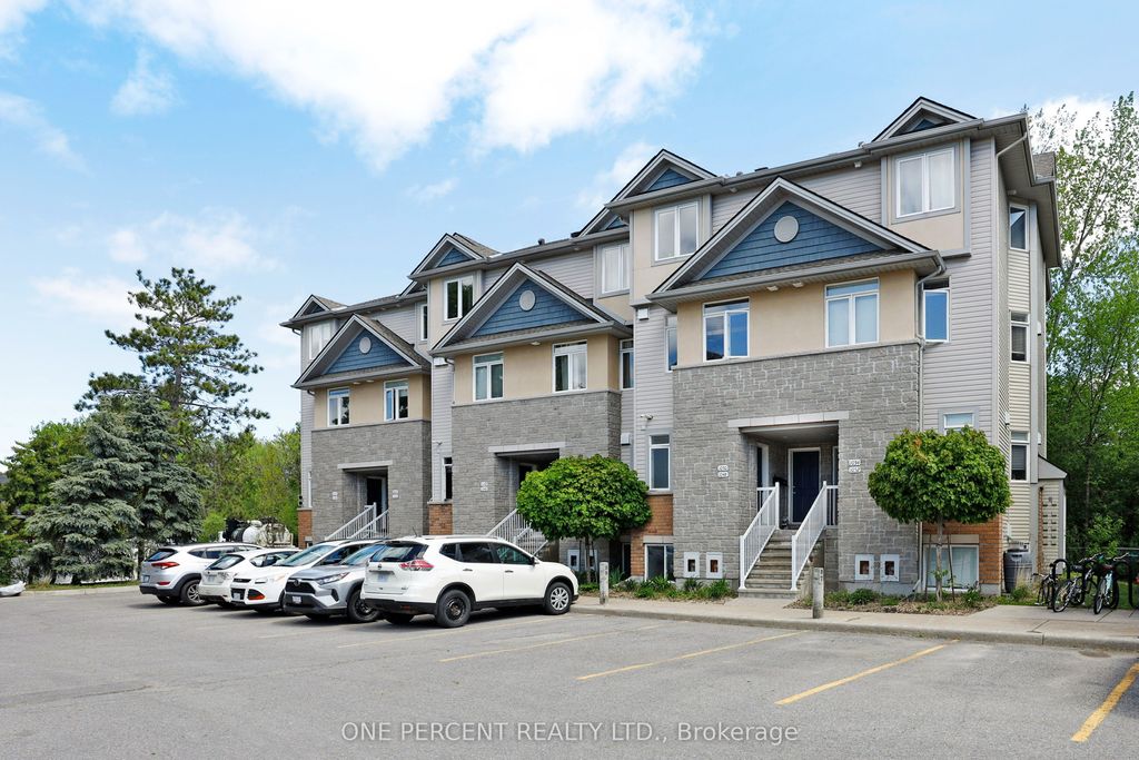 Photo of 1048 Redtail Private #13, Cyrville - Carson Grove - Pineview, ON K1J 0A9 (MLS # X13164624)