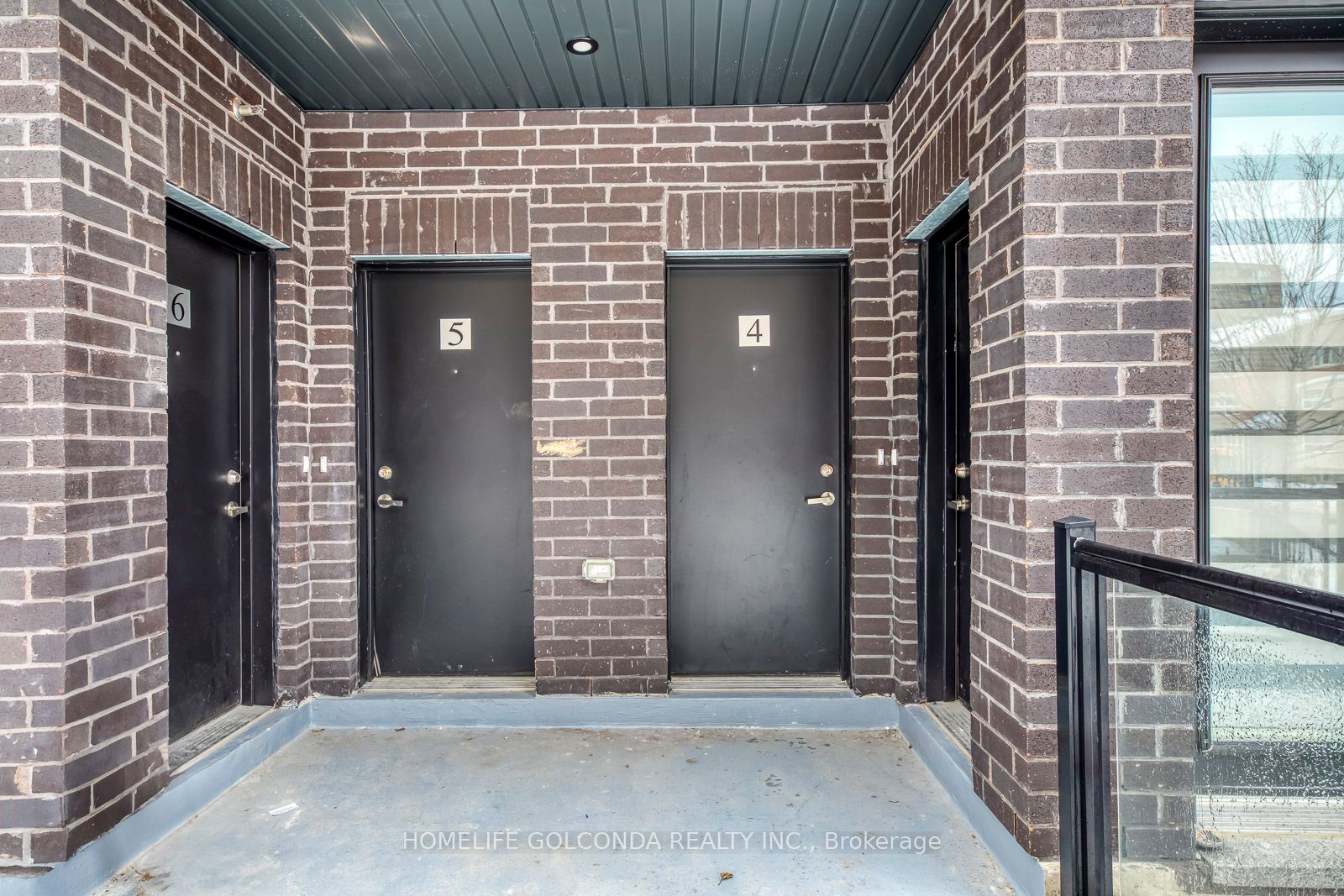 3546 Colonial Drive #4