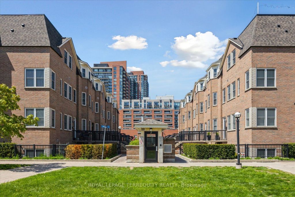 Photo of 760 Lawrence Avenue W #61, Toronto, ON M6A 3E7 (MLS # W12895448)