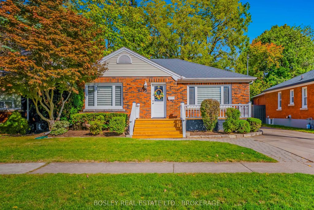 Photo of 6373 Corwin Crescent, Niagara Falls, ON L2G 2L9 (MLS # X12456834)
