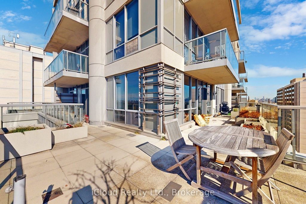 Photo of 70 High Park Avenue #1804, Toronto, ON M6P 1A1 (MLS # W12352135)