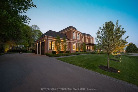 6 Forestave Crescent King ON L0G 1N0