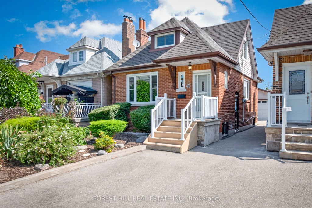 Photo of 11 Yarrow Road, Toronto, ON M6M 4E2 (MLS # W13708234)
