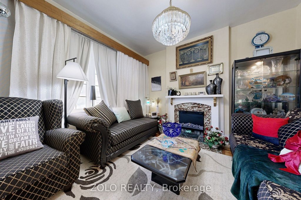 Photo of 1083 Dupont Street, Toronto, ON M6H 1Z9 (MLS # W12226265)