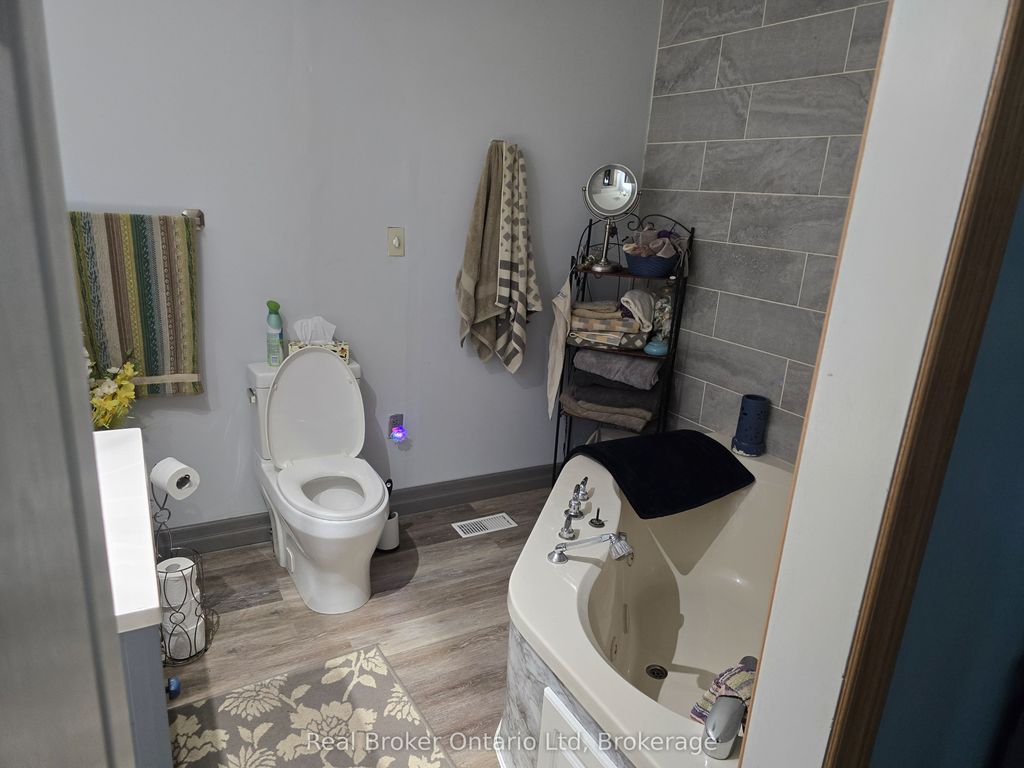 Photo of 525 Main Street W, Minto, ON N0G 2P0 (MLS # X13079372)